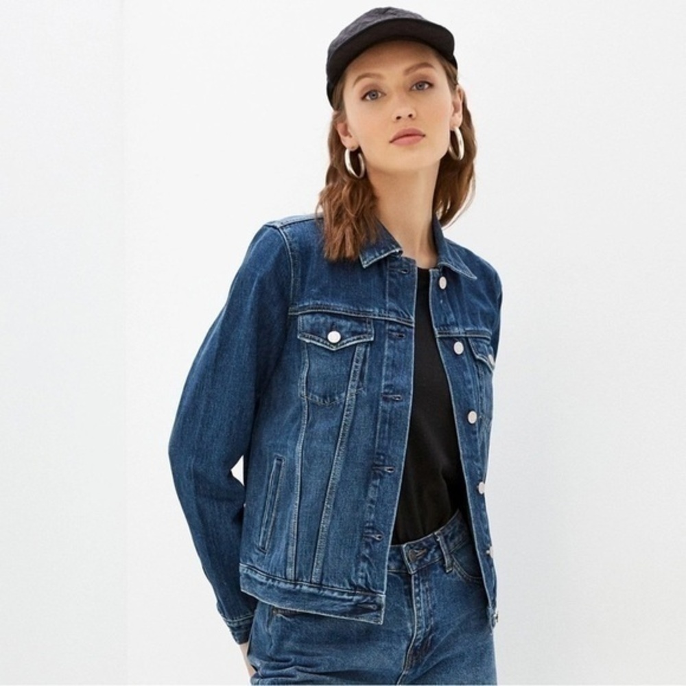 Gap Women’s XS‎ Denim Jean Trucker Jacket